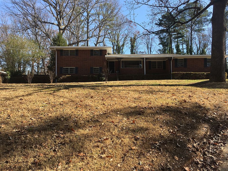 MidCentury Ranch .92 acres