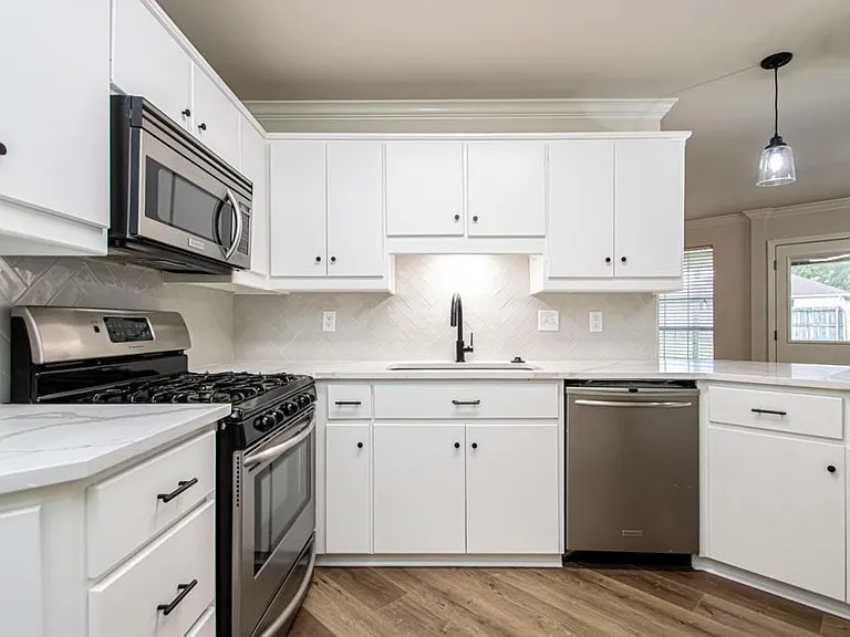 23 Pamela Ln — Photo 3