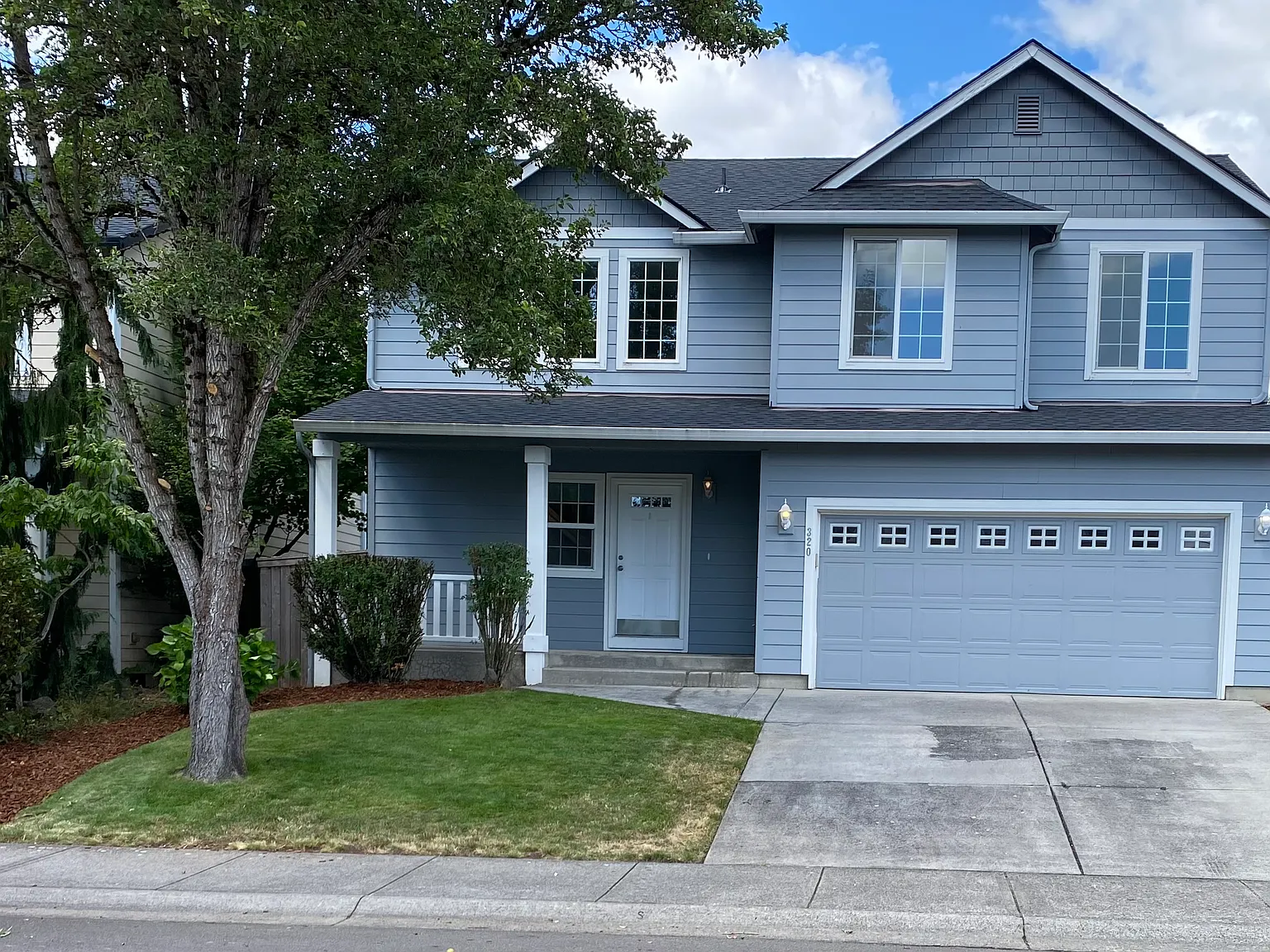 320 NW 150th Way — Photo 1