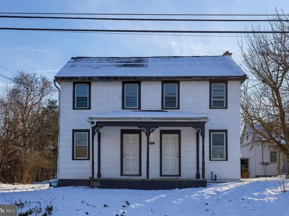 1360 E Main St, Douglassville, PA 19518