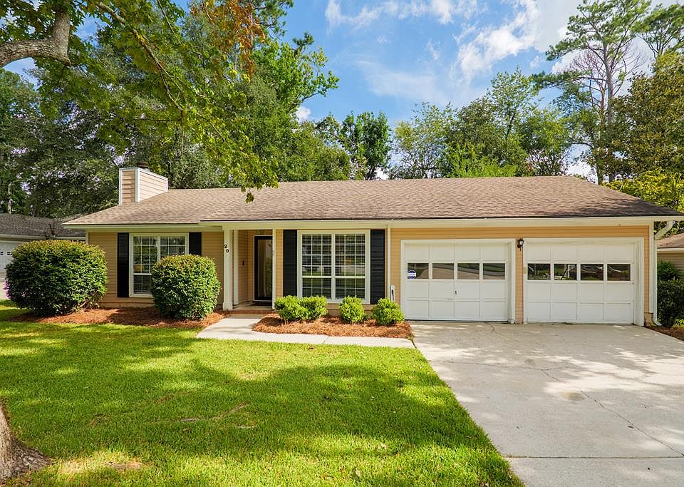 1st image of 20 Brentwood Pl