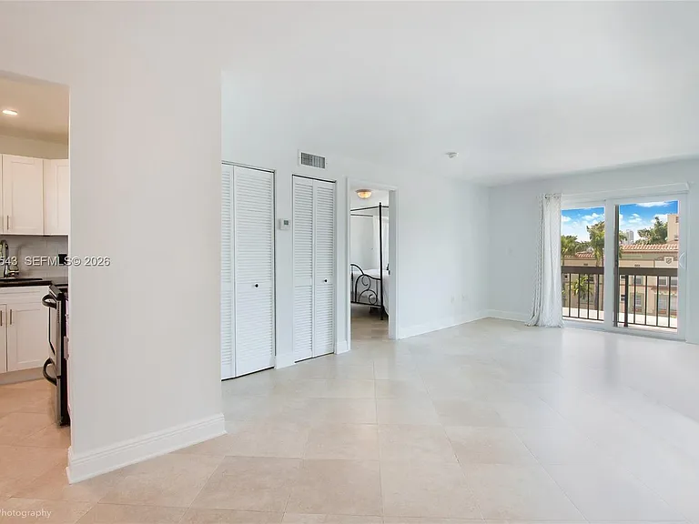 1612 Jefferson Ave #Penthouse 03 — Photo 4