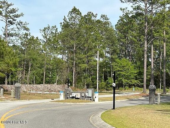 4th image of 597 Lindgrove Pl SW #22