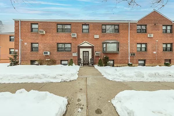 1st image of 90-46 153rd Ave #44