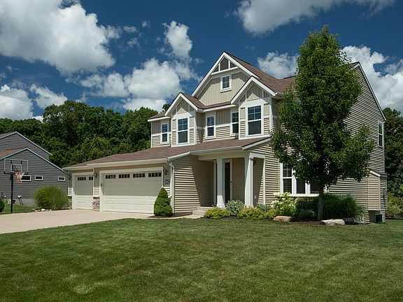 3rd image of 6865 Silver Meadow Ct NE