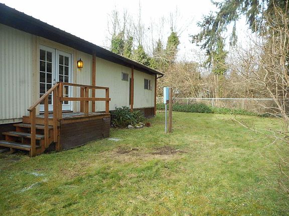 3rd image of 12917 226th Ave E