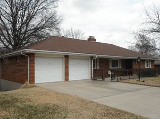 18712 E R D Mize Rd, Independence, MO 64057