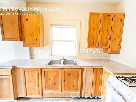 2nd image of 2280 26th St SW