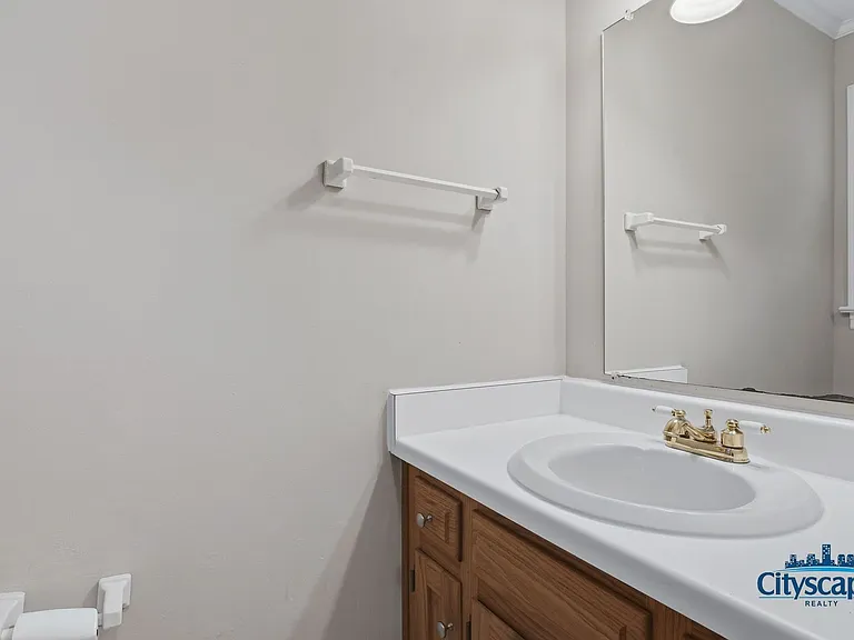 1612 Greenfield Dr — Photo 21