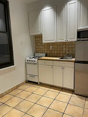 Rented by Manhattan Flats | media 5