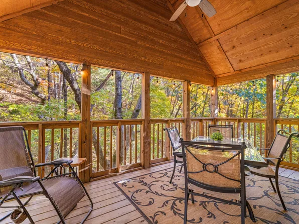 217 Baldknobber Drive #30, Branson West, MO 65737