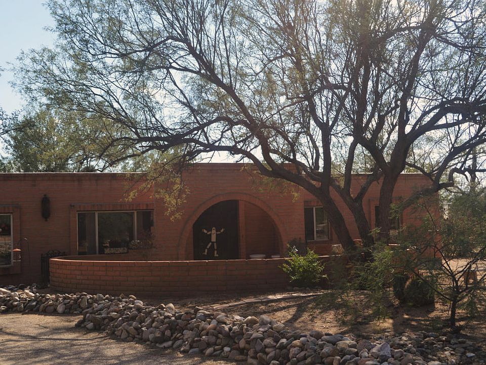 1st image of 4700 N Avenida Del Conejo