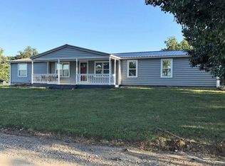 99 E Jones St, Higbee, MO 65257