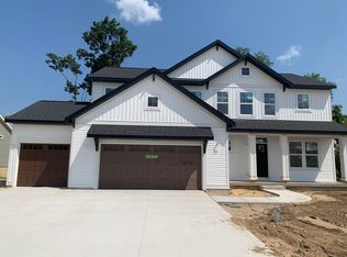7855 Woodhurst Dr NE, Rockford, MI 49341