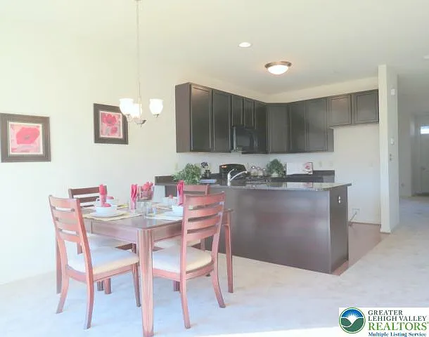 4565 Woodbrush Way — Photo 5