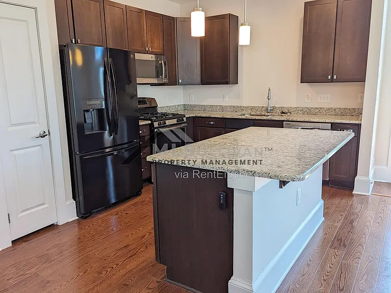 375 Avett Dr — Photo 8