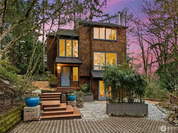 373 Mount Defiance Circle SW, Issaquah, WA 98027