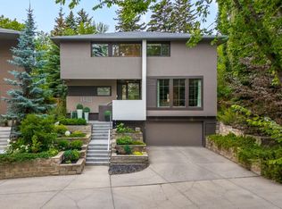 1143 Sifton Blvd SW, Calgary, AB T2T 2L2