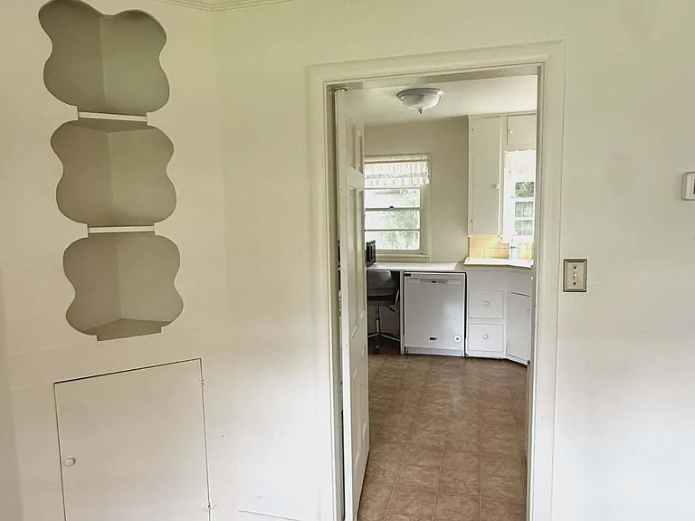 2585 Sierra Blvd — Photo 7