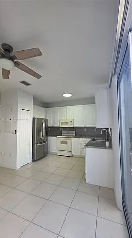 5570 NW 107th Ave — Photo 19