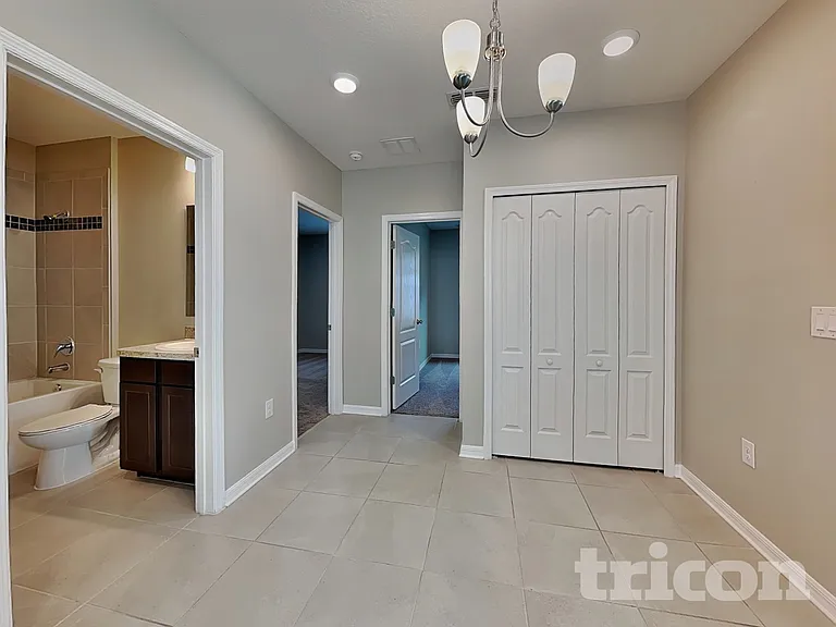 4648 Lindever Ln — Photo 4