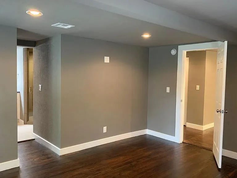 1235 S Florence Ave — Photo 10