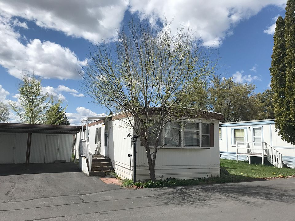Single-family House w/ Carport & Storage Shed