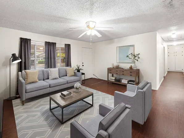 516 W Blair St, Mineola, TX 75773