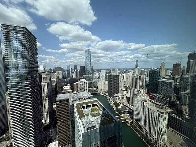 363 E Wacker Dr #5001 — Photo 2