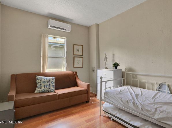 jacksonville-florida-44464440 picture