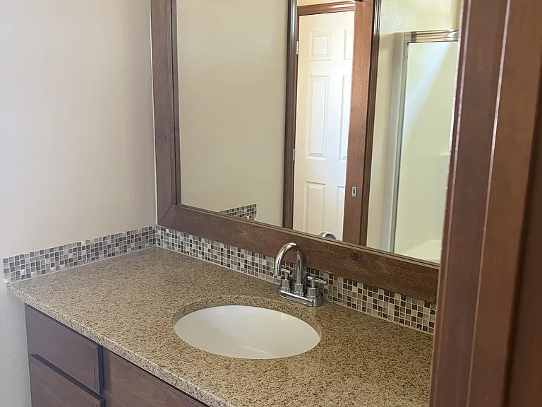 2911 W Cranberry Ave — Photo 11