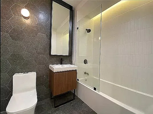 Rented by Nooklyn NYC LLC | media 41