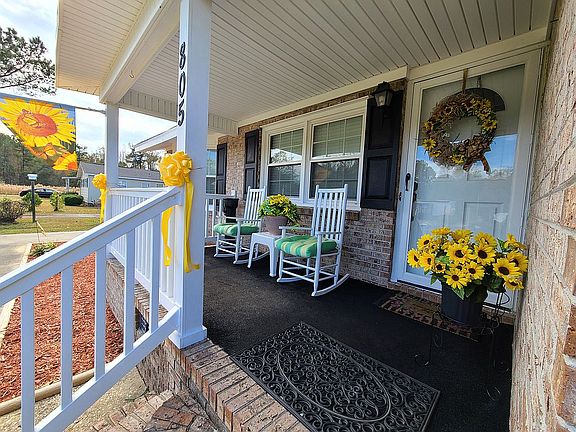 2nd image of 805 Sand Hole Rd