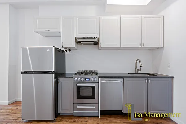 Rented by Lisa Management Inc | media 6