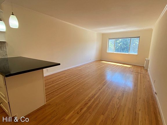 3rd image of 1080 Francisco St APT 3