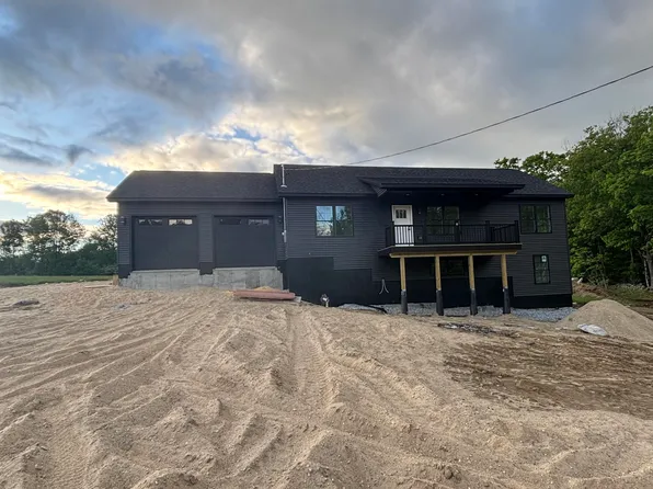 3 Meadow Lane, Oxford, ME 04270
