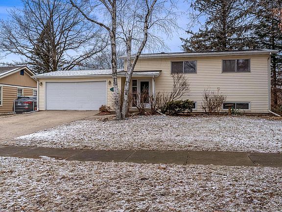 2nd image of 2803 Karen Dr