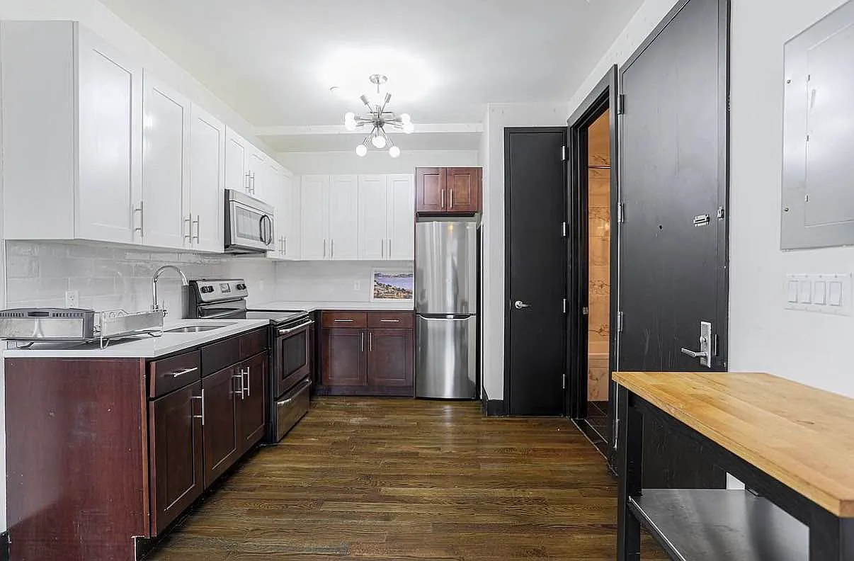 55 Stanhope Street — Photo 2