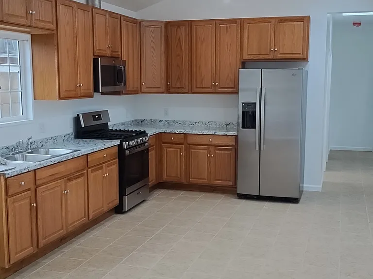 11410 Horton Ave — Photo 10