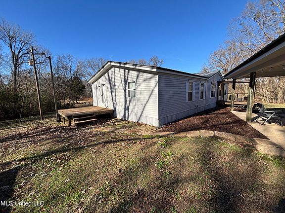 4th image of 2822 Stevens Rd