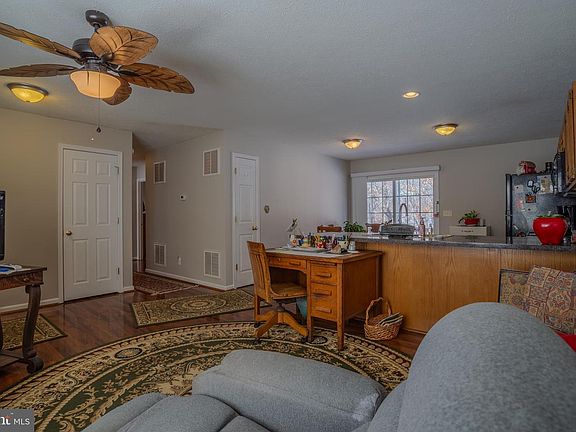 4th image of 167 Leviticus Dr