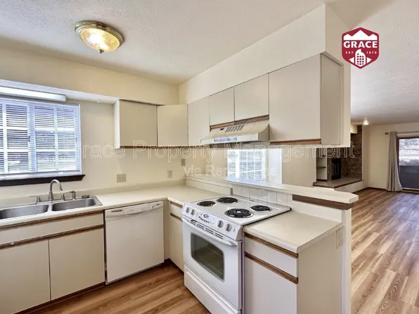 715 Julian Cir, Lafayette, CO 80026