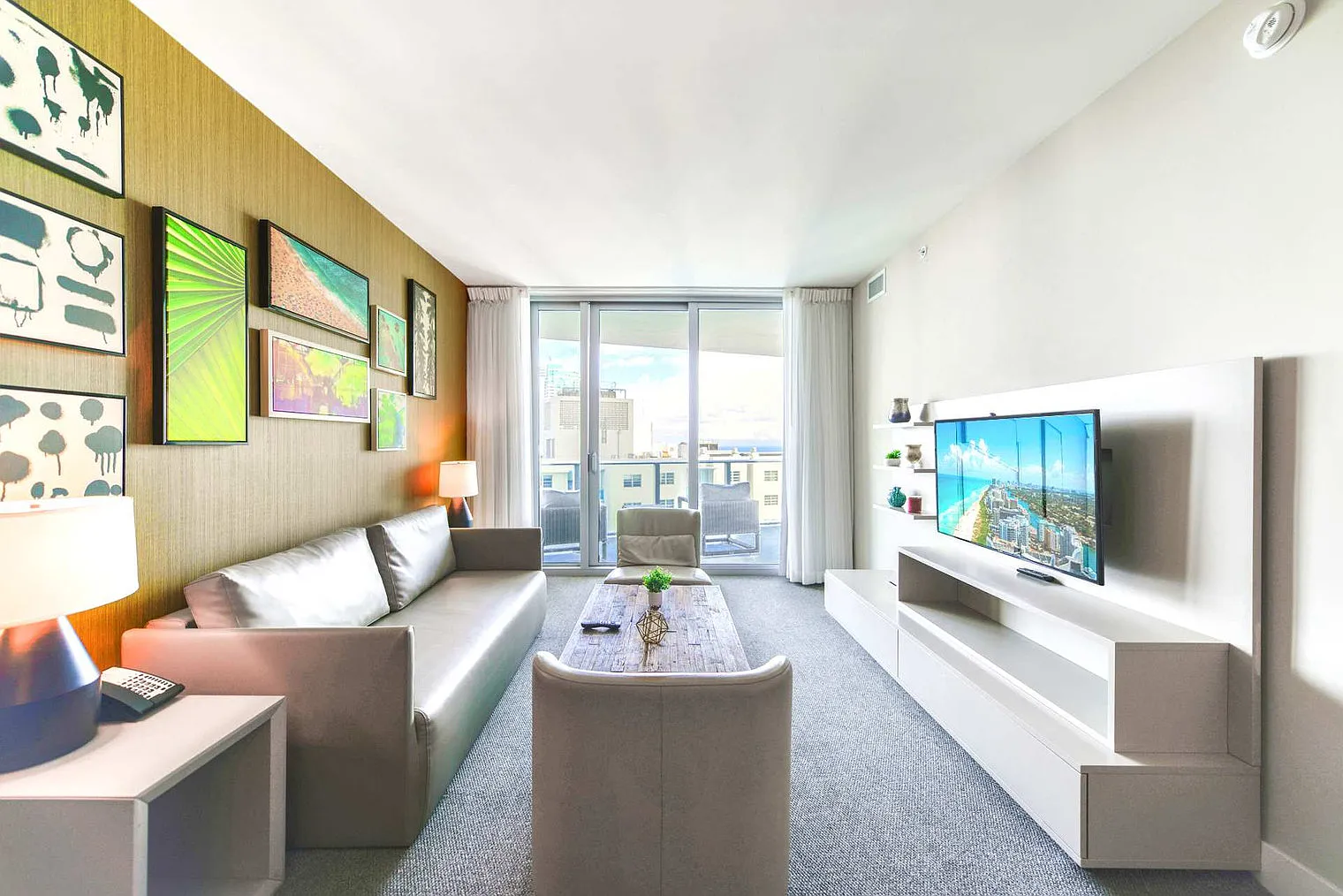 1 bed, 1.0 bath, 839 sqft, $3,338 — Photo 3