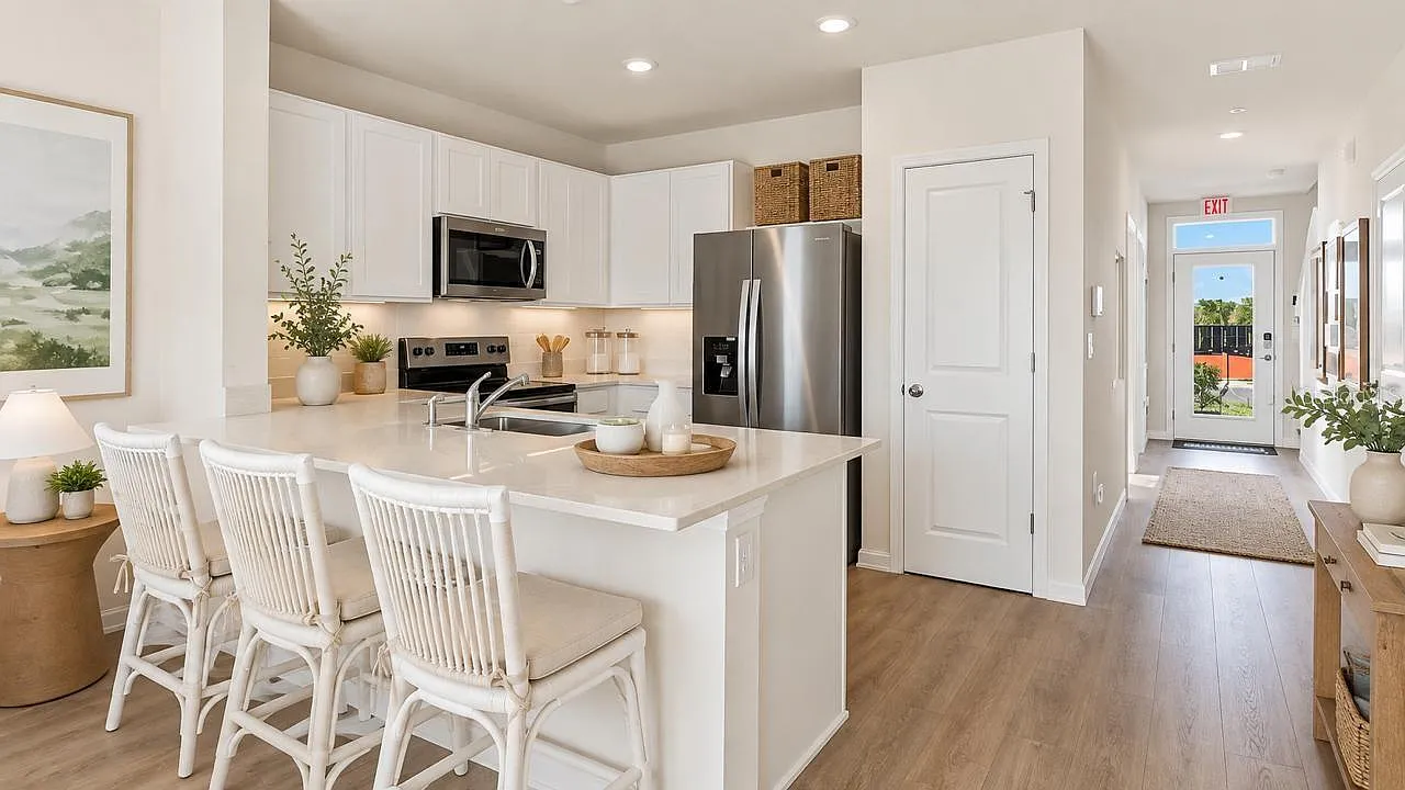 3 bed, 1464 sqft, $2,450 — Photo 3