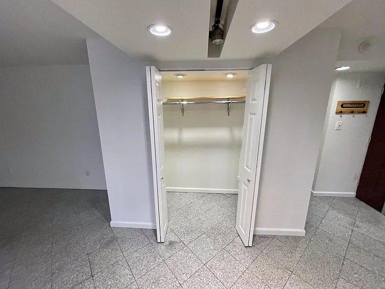 86 Edgewood Ave #GW — Photo 15