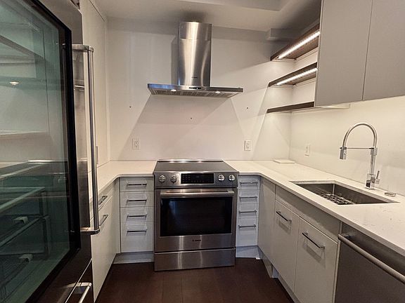 4th image of 662 Massachusetts Ave APT 2