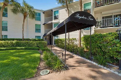 3325 Bayshore Blvd Photo 1