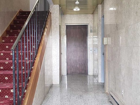3rd image of 47 Bergen Blvd #6B