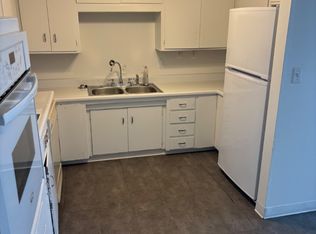 1033 5th St APT 1, West Des Moines, IA 50265