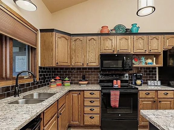 4th image of 415 Avenue D APT 202
